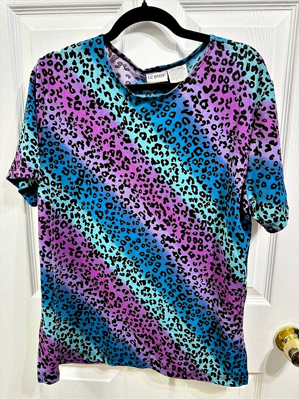 Liz Baker Animal Print Short Sleeve Top in Blue & Purple Size Large